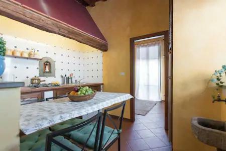 Real Rustic Tuscany Style In Center Apartamento