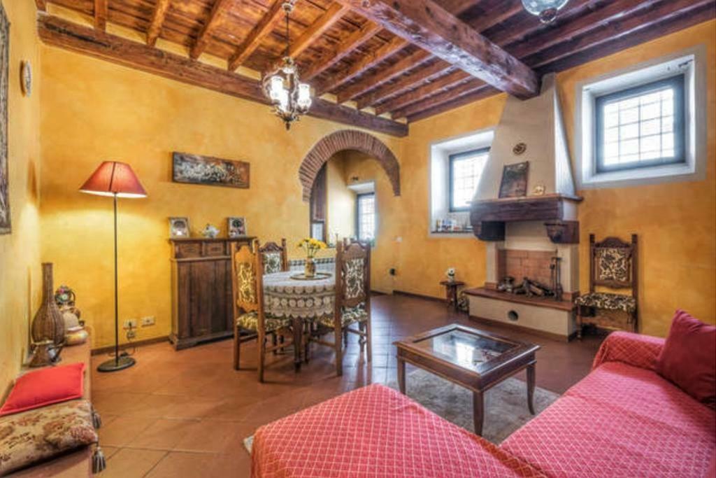 Real Rustic Tuscany Style In Center Appartement